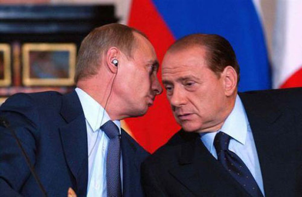 Russia/ A Mosca per San Valentino va in scena "BerlusPutin"