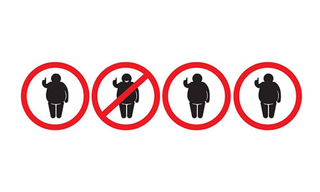 Склонны к оскорблению чувств: «Четыре жирных уё» в Театре.doc